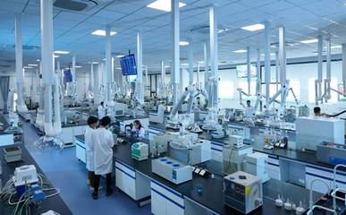 龍?bào)淳G色新材料 以技術(shù)創(chuàng)新為引擎，鋪就新能源產(chǎn)業(yè)高質(zhì)量發(fā)展之路