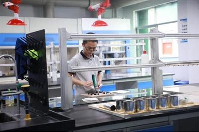 卓寶科技 省建筑防水新材料企業重點實驗室的唯一擔當，引領行業技術革新